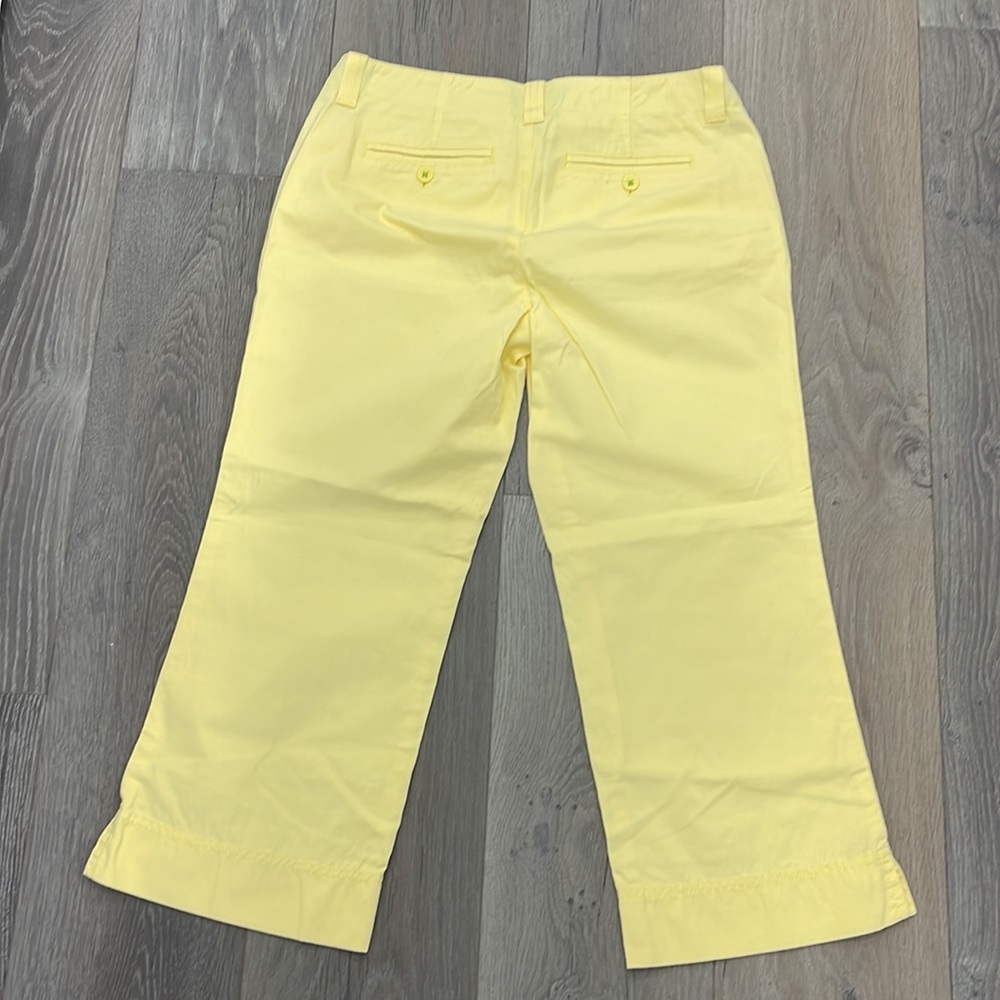Lilly Pulitzer Bright 🍋 Yellow Palm Beach Fit Pedal Pusher Capris-Size 4 - Picture 2 of 7